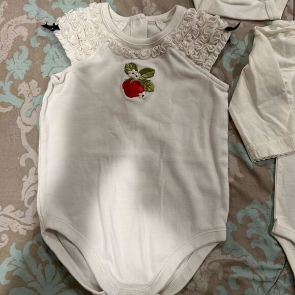 Baby’s onesie bundle 3 - Picture 2 of 7